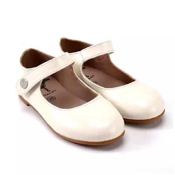 Zeebrakids Girls' Patent Mary Jane - Hard Sole - Size 30 in Color Pearl - Picture 1 of 4